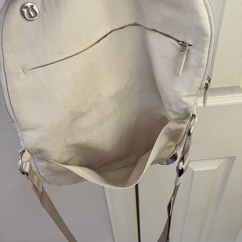 Lululemon Crossbody Festival Bag White - Picture 8 of 11